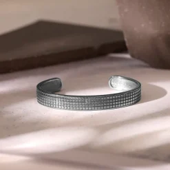 Aditya Roy Kapur Black Rhodium Textured Kada For Him