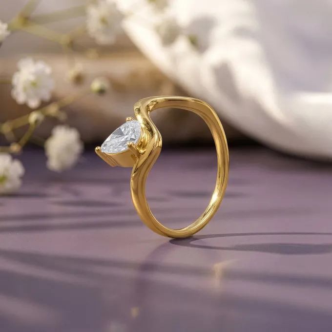 Anushka Sharma Gold Aurora Flame Lab Grown Diamond Ring (Size 12)