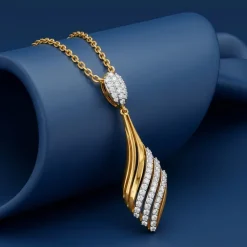 Anushka Sharma Gold Aurora Drift Lab Grown Diamond Pendant