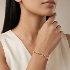 Anushka Sharma Gold Celestial Link Lab Grown Diamond Bracelet