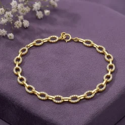 Anushka Sharma Gold Celestial Link Lab Grown Diamond Bracelet