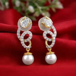 Anushka Sharma Gold Gleaming Shine Lab Grown Diamond Earrings
