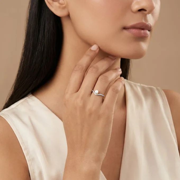 Anushka Sharma Gold Gracieux Shine Lab Grown Diamond Ring (Size 12)
