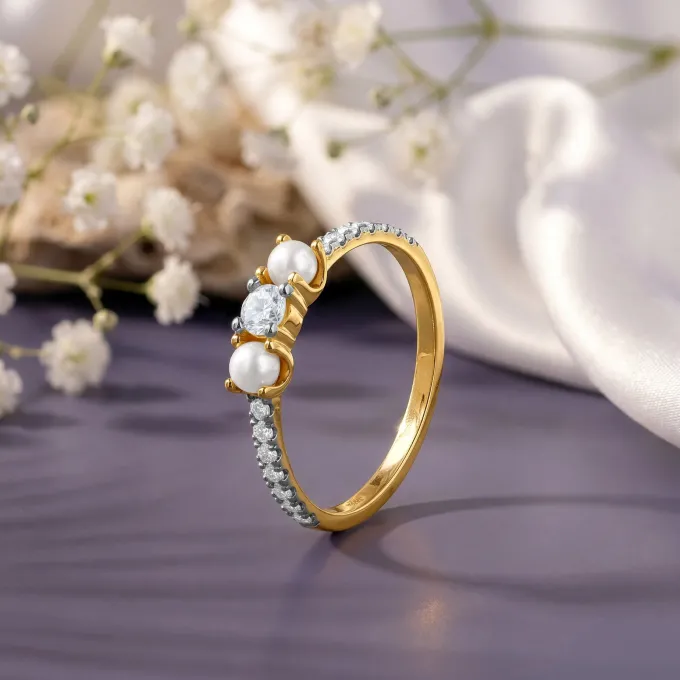 Anushka Sharma Gold Lumineuse Shine Lab Grown Diamond Ring (Size 12)