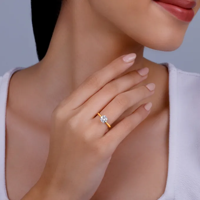 Anushka Sharma Gold Mystic Aura Solitaire Diamond Ring