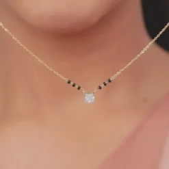 Anushka Sharma Gold Premala Solitaire Lab Grown Diamond Mangalsutra