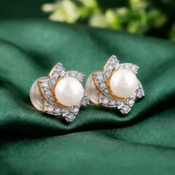Anushka Sharma Gold Soft Centre Lab Grown Diamond Earrings