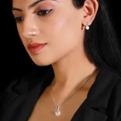 Charming Pearl Set with Link Chain