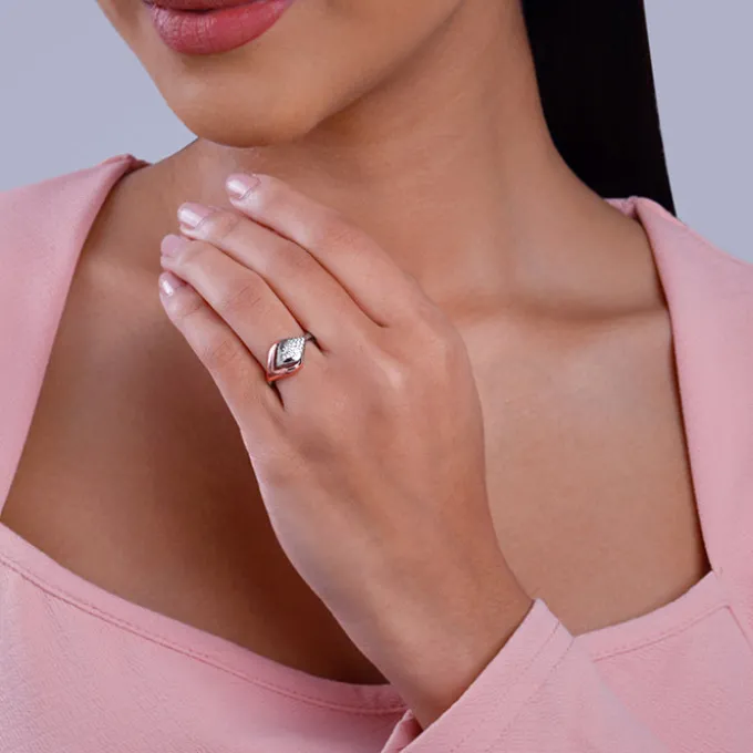 Dual Tone Majestic Rhombus Ring