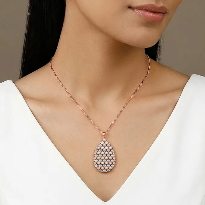 Dual Tone Oval Reef Silver Pendant With Link Chain