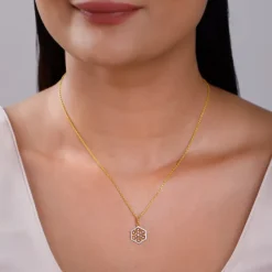 Gold Aurum Edge Lab Grown Diamond Pendant
