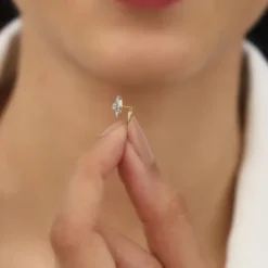 Gold Bliss Diamond Nose Pin