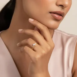 Gold Classic Line Lab Grown Diamond Ring