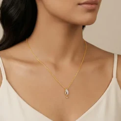 Gold Curvefall Lab Grown Diamond Pendant