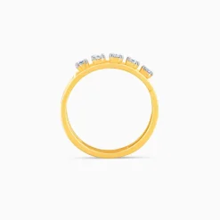 Gold Dazzling Diamond Ring