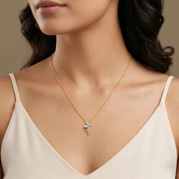 Gold Everlasting Bloom Lab Grown Diamond Pendant