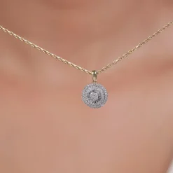 Gold Flora Gleam Lab Grown Diamond Pendant