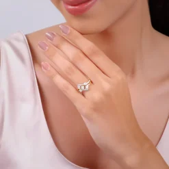 Gold Floral Vibe Lab Grown Diamond Ring