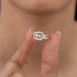 Gold Glorious Lab Grown Diamond Ring