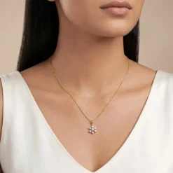 Gold Indent Flora Lab Grown Diamond Pendant