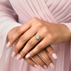Gold Lumière Bloom Lab Grown Diamond Ring