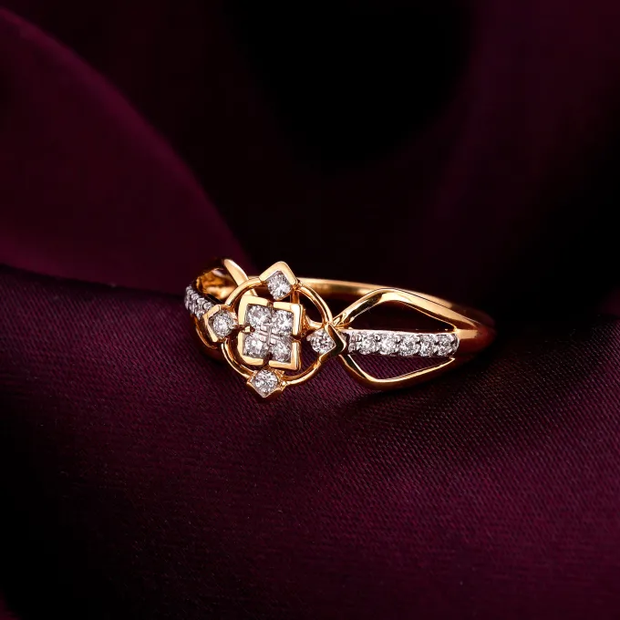 Gold Majestic Elegance Diamond Ring