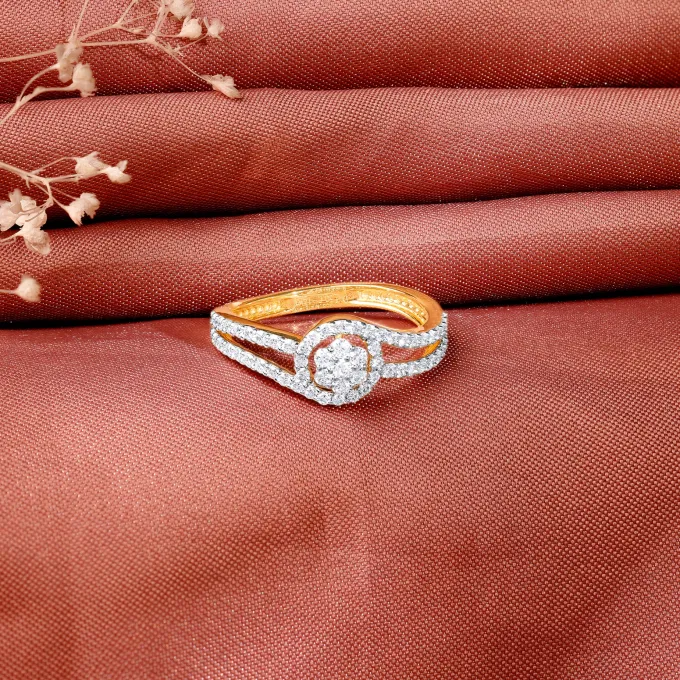 Gold Nigella Cluster Lab Grown Diamond Ring