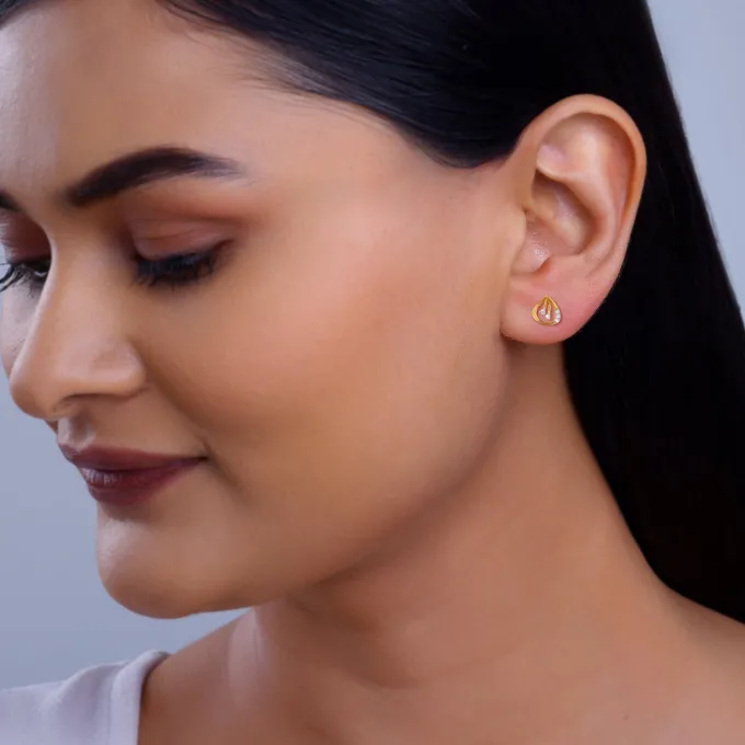 Gold Plucky Lab Grown Diamond Earrings