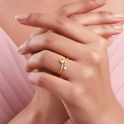 Gold Prism Aura Lab Grown Diamond Ring