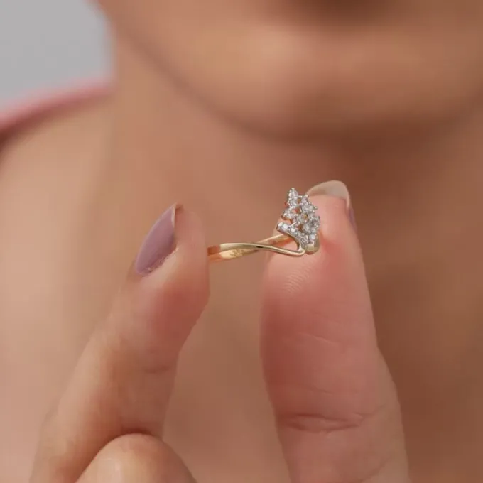 Gold Radiant Reign Lab Grown Diamond Ring