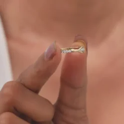 Gold Regal Rise Lab Grown Diamond Ring