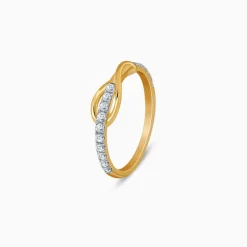 Gold Regal Rise Lab Grown Diamond Ring