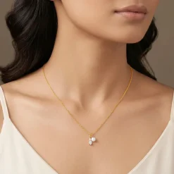 Gold Serene Glow Lab Grown Diamond Pendant