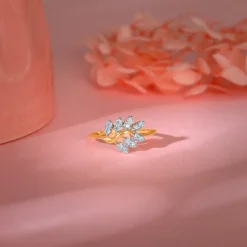Gold Shimmery Petals Diamond Ring