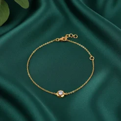 Gold Shinny Circle Lab Grown Diamond Bracelet