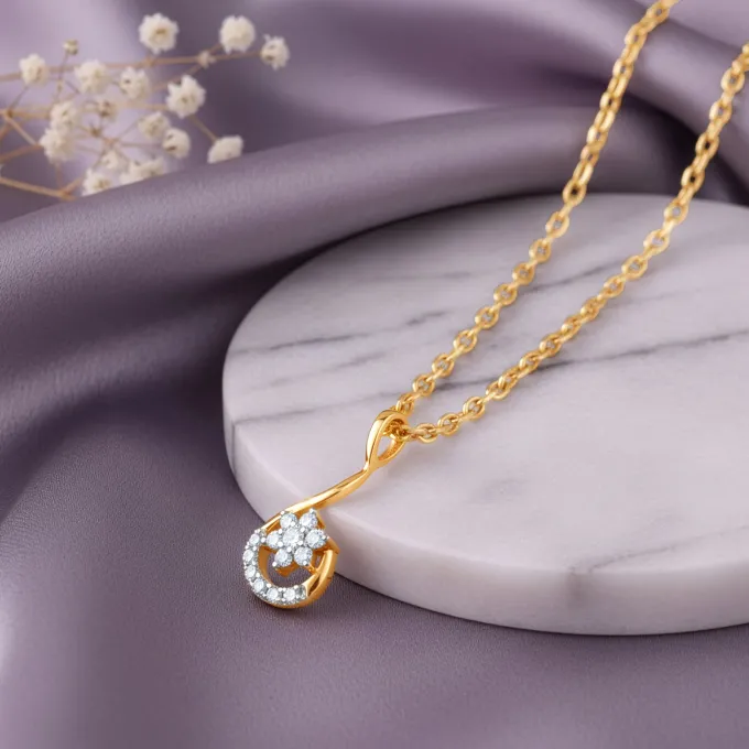 Gold Soléa Lab Grown Diamond Pendant