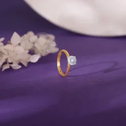 Gold Solo Dazzle Diamond Ring
