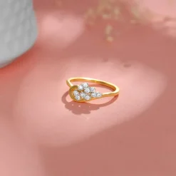 Gold Sparkling Leaf Diamond Ring