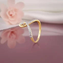 Gold Stylish Glow Lab Grown Diamond Ring