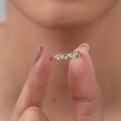 Gold Waveglow Lab Grown Diamond Ring