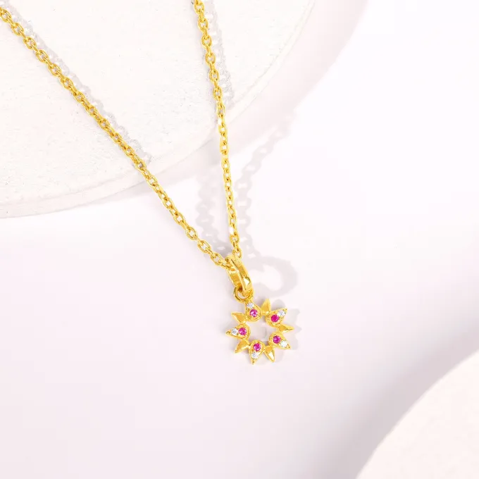 Golden Amaryllis Pendant With Link Chain
