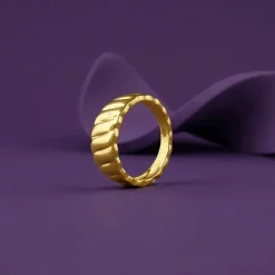 Golden Aura Rays Ring (Size 12)