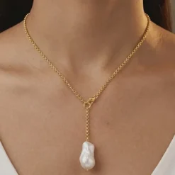 Golden Cameron Pearl Lariat Necklace