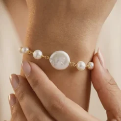Golden Charlize Pearl Bracelet