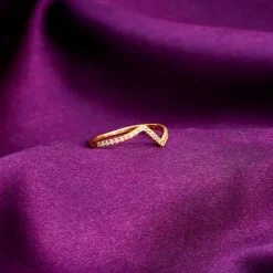 Golden Edgy Waves Ring