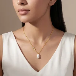 Golden Emilia Pearl Necklace