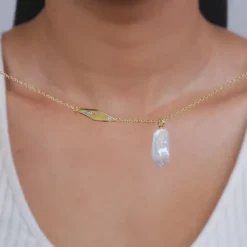 Golden Emilia Pearl Necklace