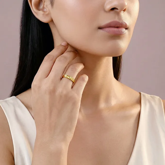 Golden Engraved Wheat Ring (Size 12)