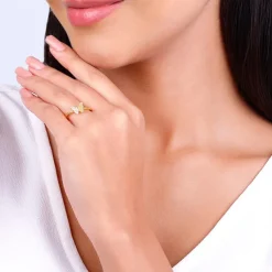 Golden Fluttery Wings Ring