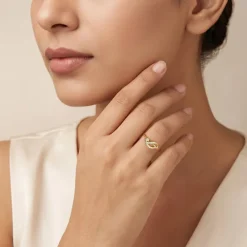 Golden Knotted Leaf Ring (Size 12)